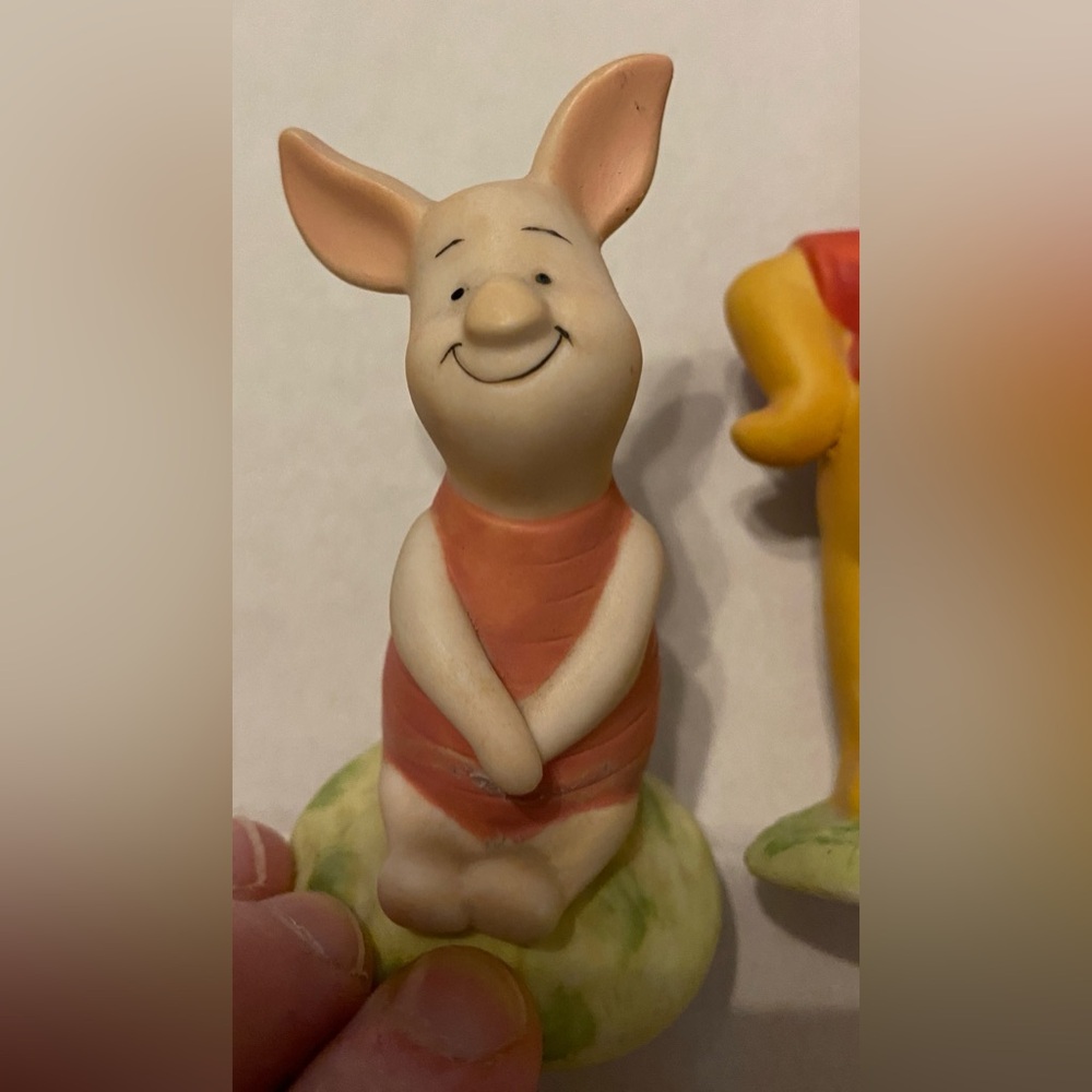 Disney Winnie the Pooh and Piglet Porcelain Figurine Lot - Picture 8 of 11